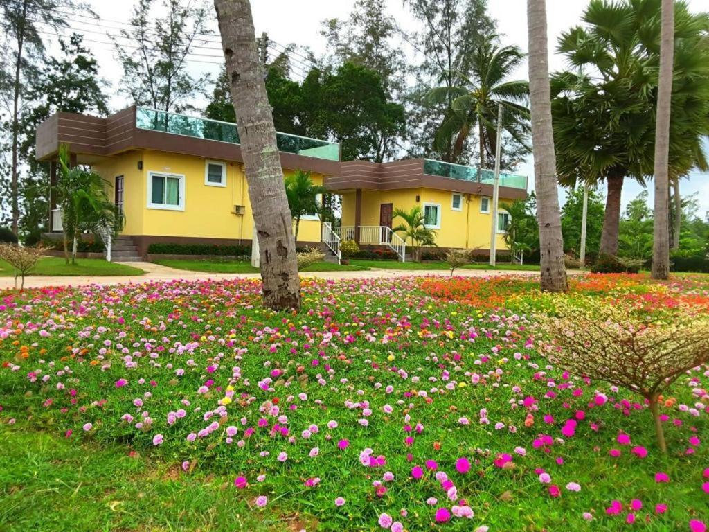 Hadthong Resort Pak Phayun Екстериор снимка